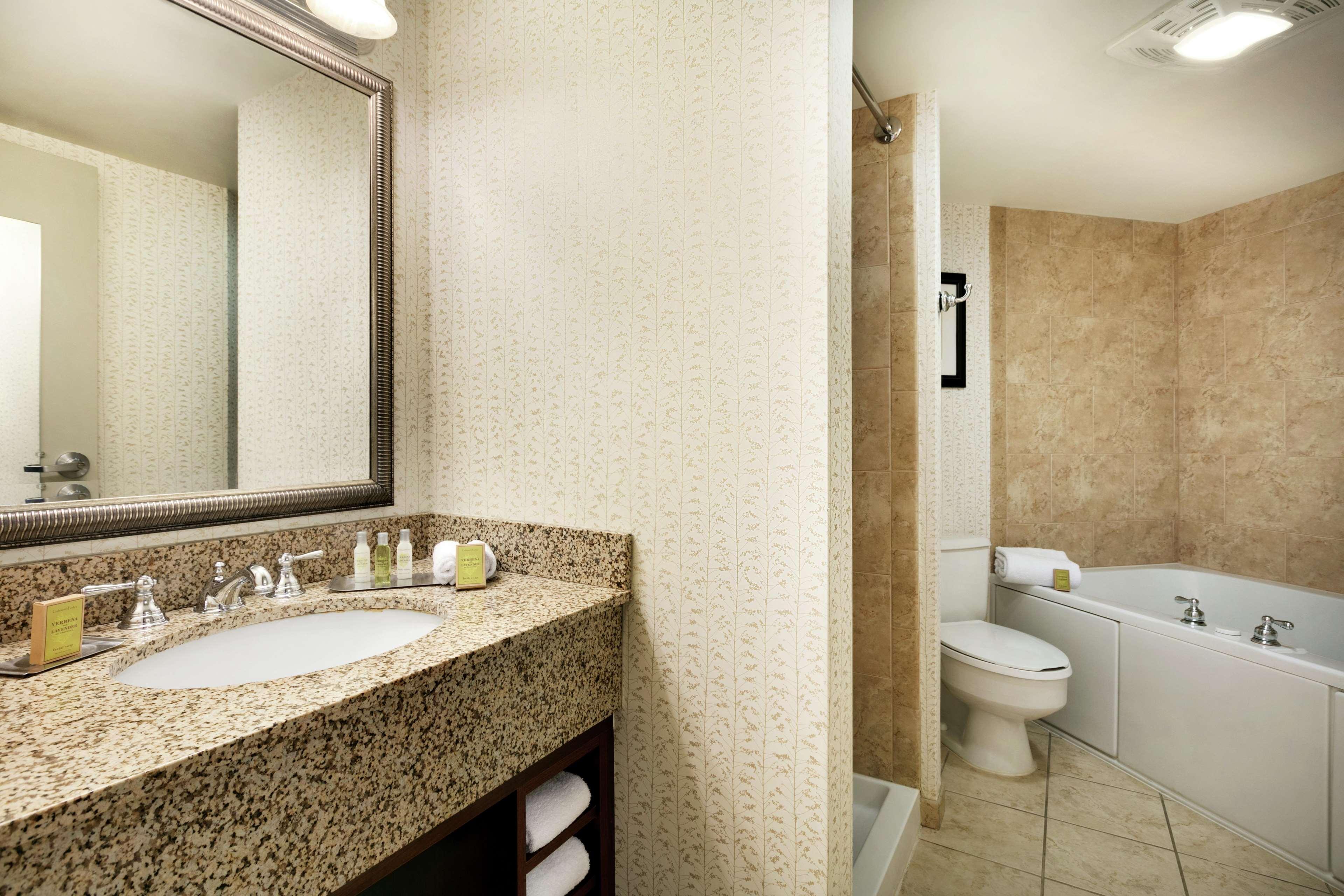 Doubletree By Hilton Resort Lancaster