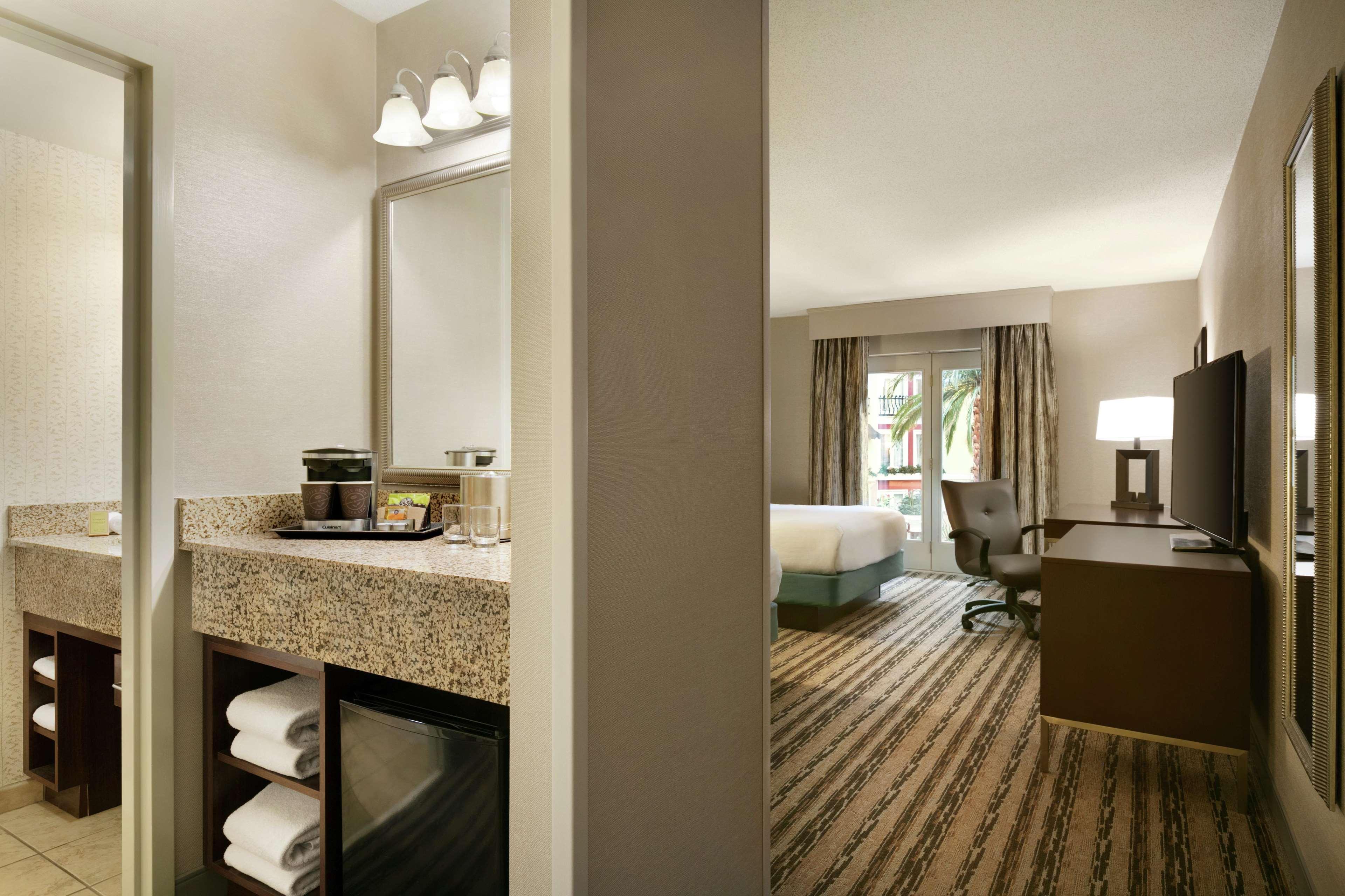 Doubletree By Hilton Lancaster Resort