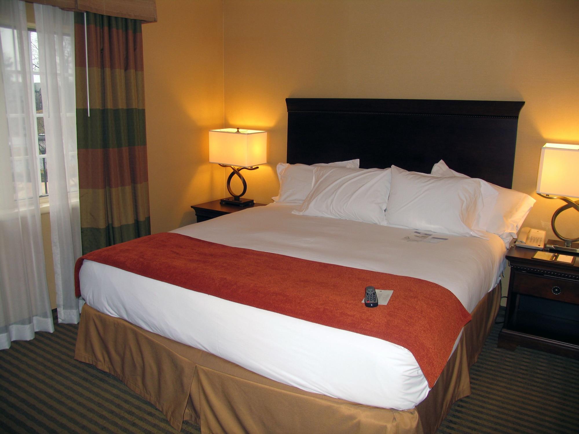 Doubletree By Hilton Lancaster Resort