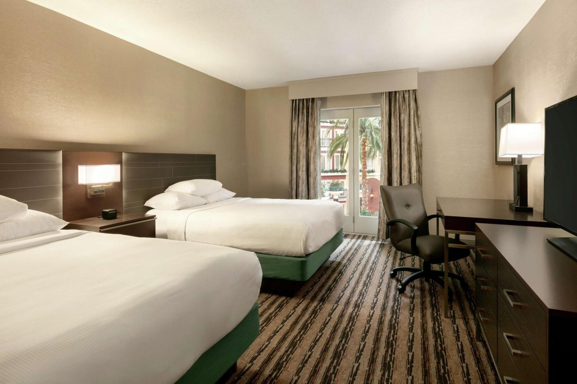 Doubletree By Hilton Lancaster Resort 4*